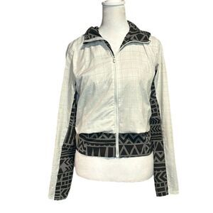 Brooks Pureproject runner outdoor jacket w/ zipper pockets reflective lines - S